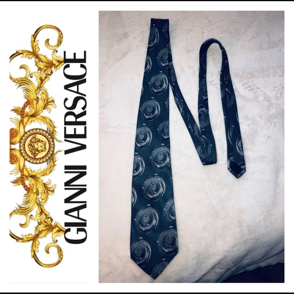 Versace Men’s Tie vintage  Great condition